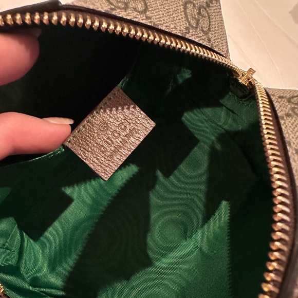 NWT Gucci cosmetic bag - Picture 6 of 9